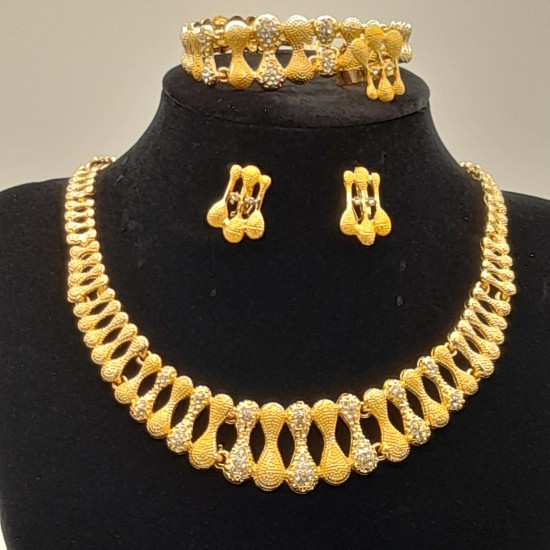 Elegant costume jewelry that is affordable 2 Elegant costume jewelry that is affordable 2