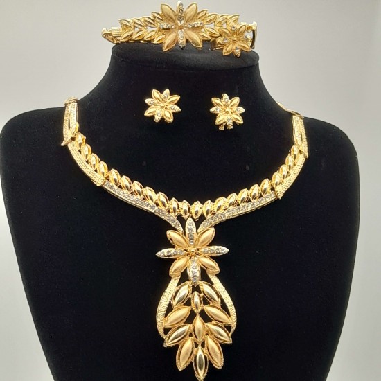 Elegant costume jewelry that is affordable 19 Elegant costume jewelry that is affordable 19
