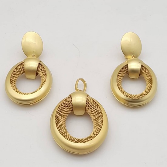 D.S earing 4 D.S earing 4