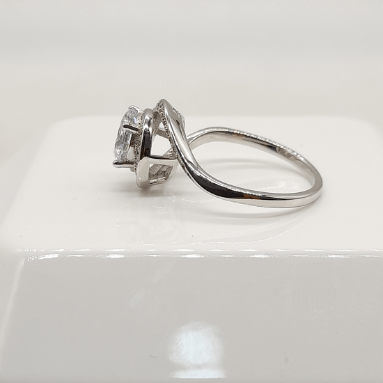 925 sterling siver engagement ring 7 925 sterling siver engagement ring 7